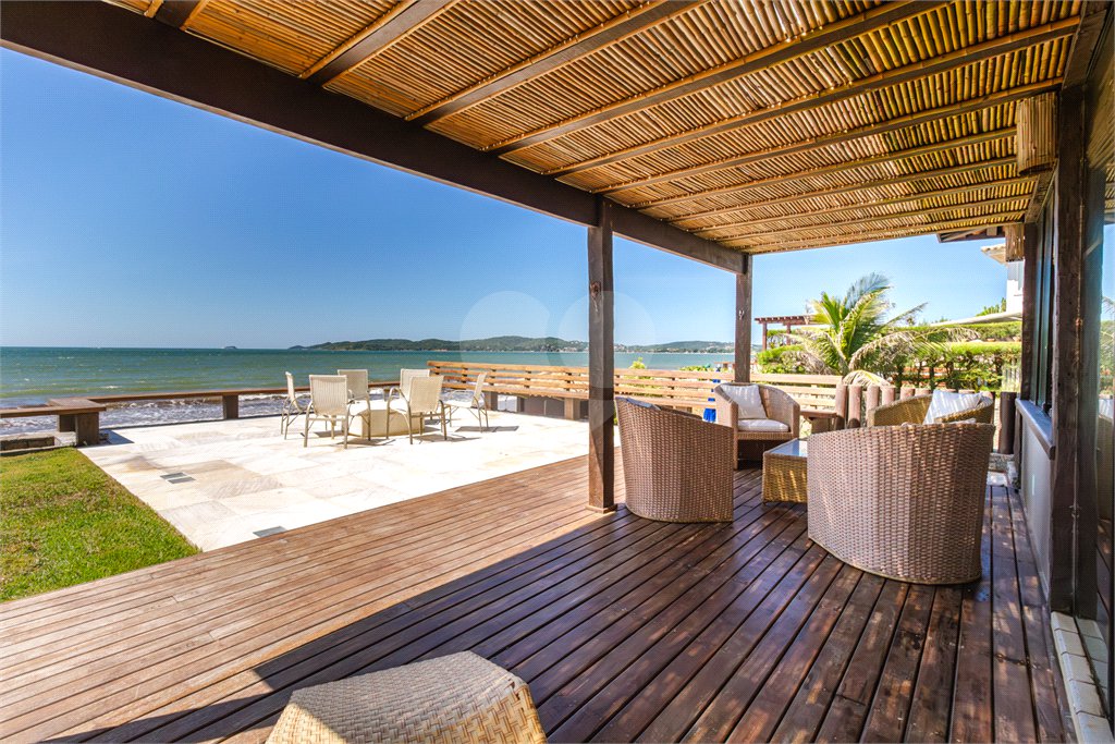 Casa em condomínio à venda com 6 quartos, sendo 5 suítes,  em Praia Rasa, Armação dos Búzios, RJ