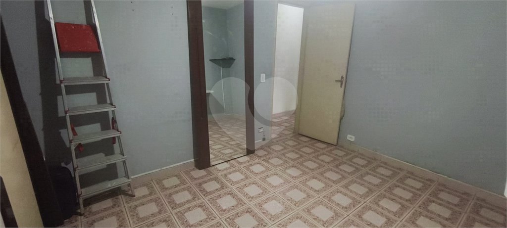 Casa à venda com 3 quartos, sendo 1 suíte,  em Jardim Vila Galvão, Guarulhos, SP