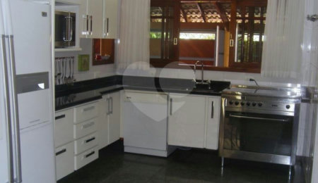 Sobrado à venda com 4 quartos, sendo 2 suítes,  em Horto Florestal, São Paulo, SP