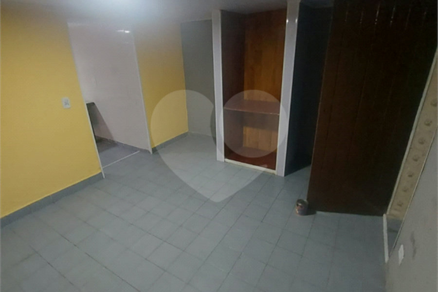 Casa Térrea à venda com 3 quartos, sendo 1 suíte,  em Horto, São Paulo, SP