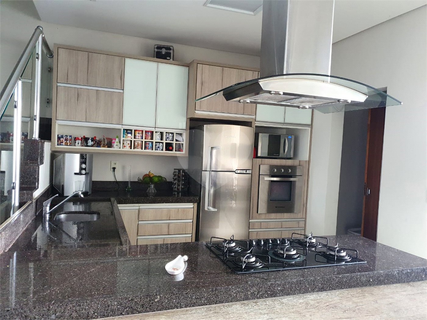Casa à venda com 3 quartos, sendo 1 suíte, no condomínio Horto Florestal Iii, Sorocaba - SP