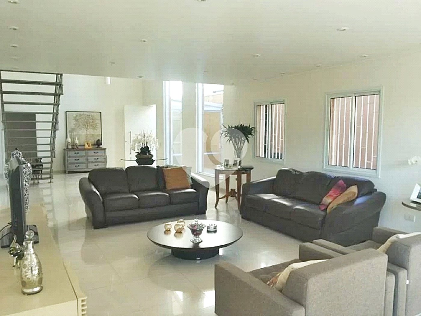 Casa à venda com 4 quartos, sendo 3 suítes, em Santana, São Paulo, SP