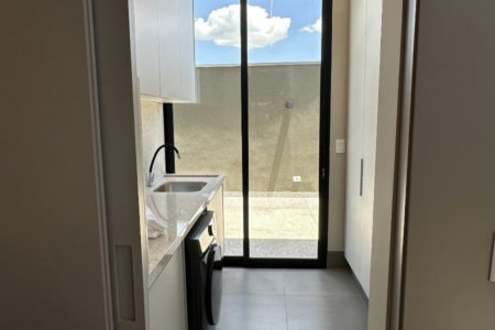 Casa à venda com 4 quartos, sendo 2 suítes,  no condomínio Damha IV, Presidente Prudente - SP