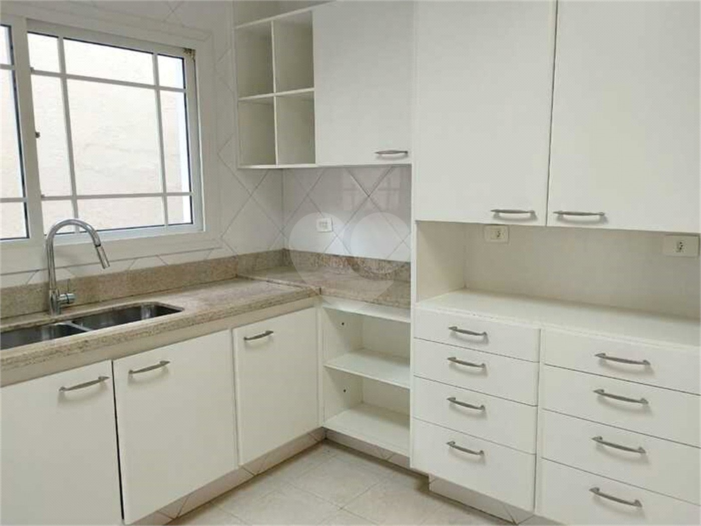 Sobrado à venda com 3 quartos, sendo 1 suíte, em Jardim São Paulo(zona Norte), São Paulo, SP