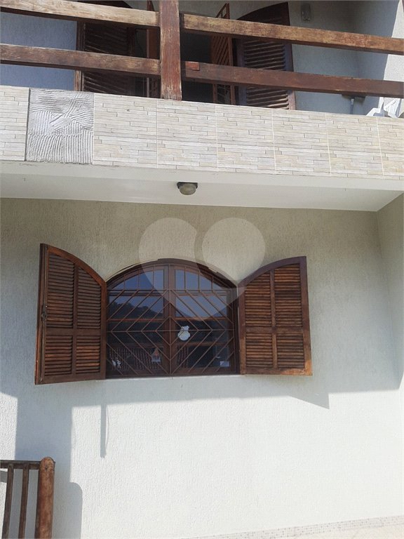 Sobrado à venda com 3 quartos, sendo 1 suíte, em Tremembé, São Paulo, SP