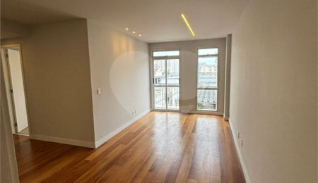 Apartamento à venda com 3 quartos, sendo 2 suítes,  em Rio Comprido, Rio de Janeiro, RJ