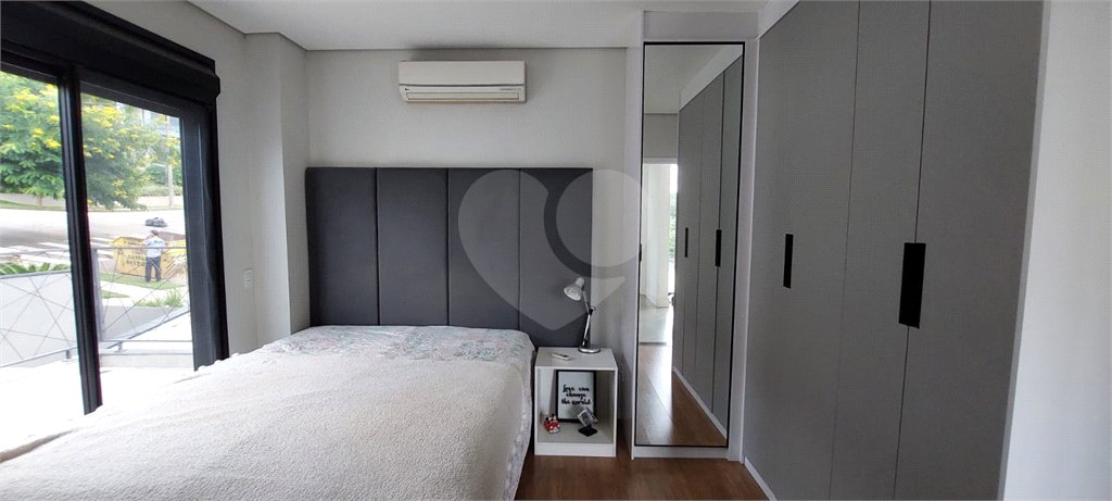 Casa à venda ou para alugar com 4 suítes no condomínio Figueira Garden, Atibaia - SP