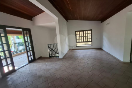 Casa para alugar com 4 quartos, sendo 2 suítes, no condomínio Palm Garden, São Paulo - SP
