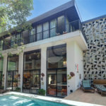 Casa à venda com 4 suítes no condomínio Granja do Morumbi, São Paulo - SP