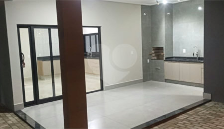 Casa à venda com 3 quartos, sendo 1 suíte,  no condomínio Lagos D´icaraí, Salto - SP