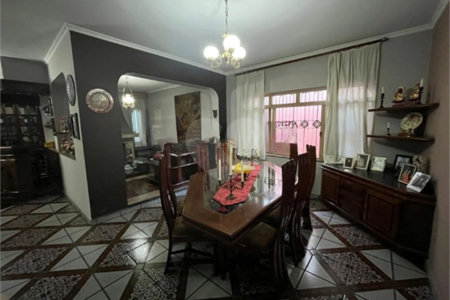 Casa à venda com 4 quartos, sendo 2 suítes, em Vila Rosália, Guarulhos, SP