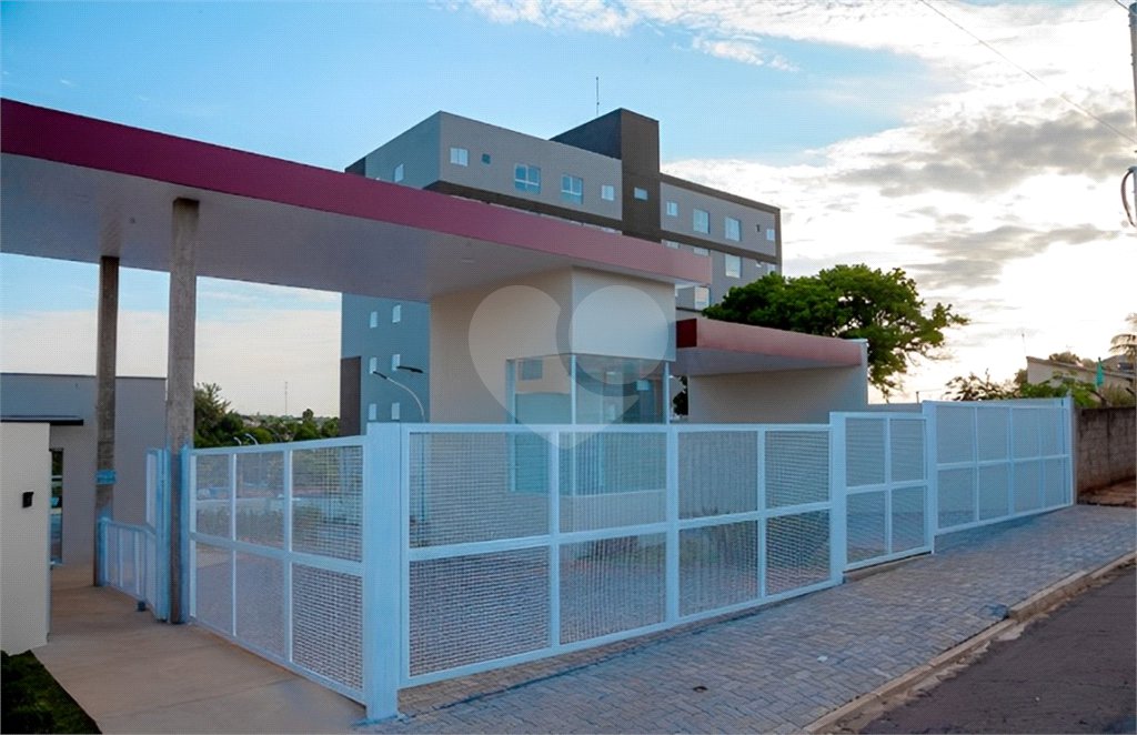 Apartamento à venda com 2 quartos em Vila Monteiro, Itapetininga, SP