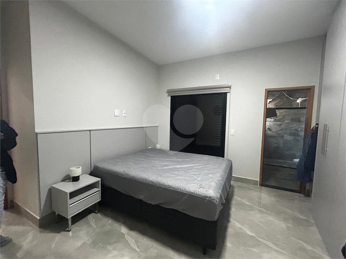 Casa à venda com 2 quartos, sendo 1 suíte,  no condomínio Residencial Parque Imperial, Salto - SP