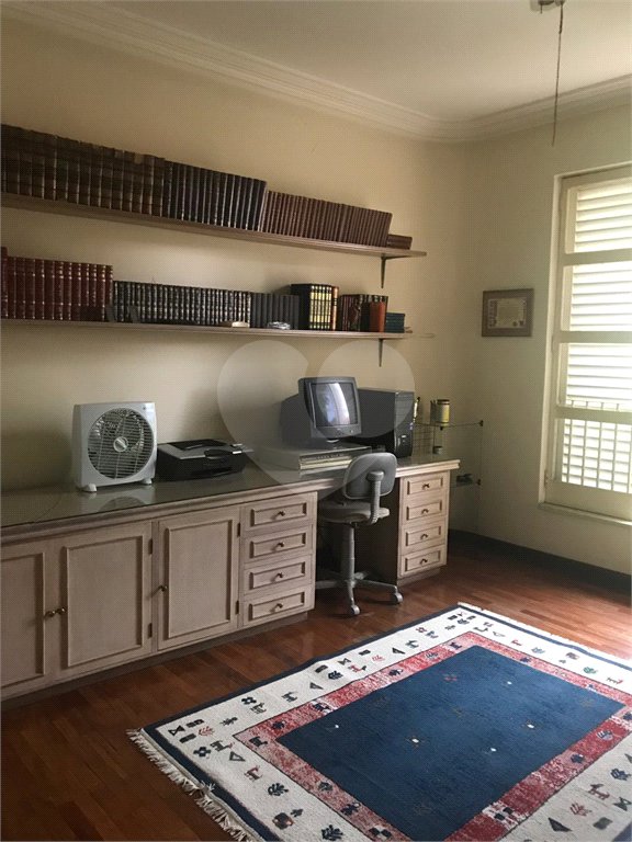 Casa à venda com 4 suítes em Jardim Leonor, São Paulo, SP