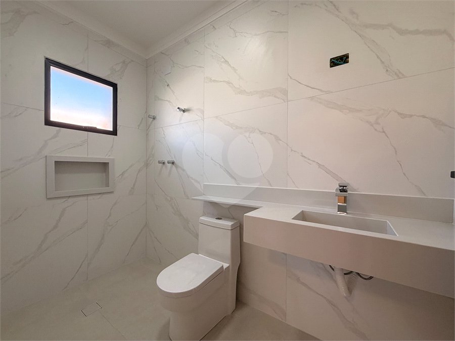 Casa à venda com 5 quartos, sendo 4 suítes, em Vila Rosália, Guarulhos, SP