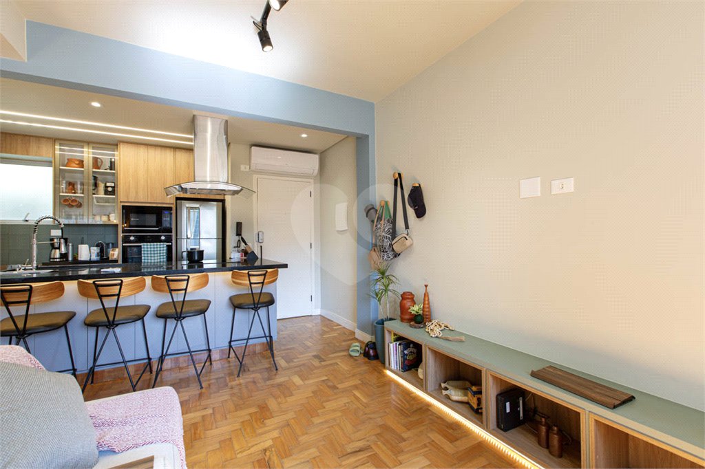 Apartamento à venda com 2 quartos, sendo 1 suíte, em Pinheiros, São Paulo, SP