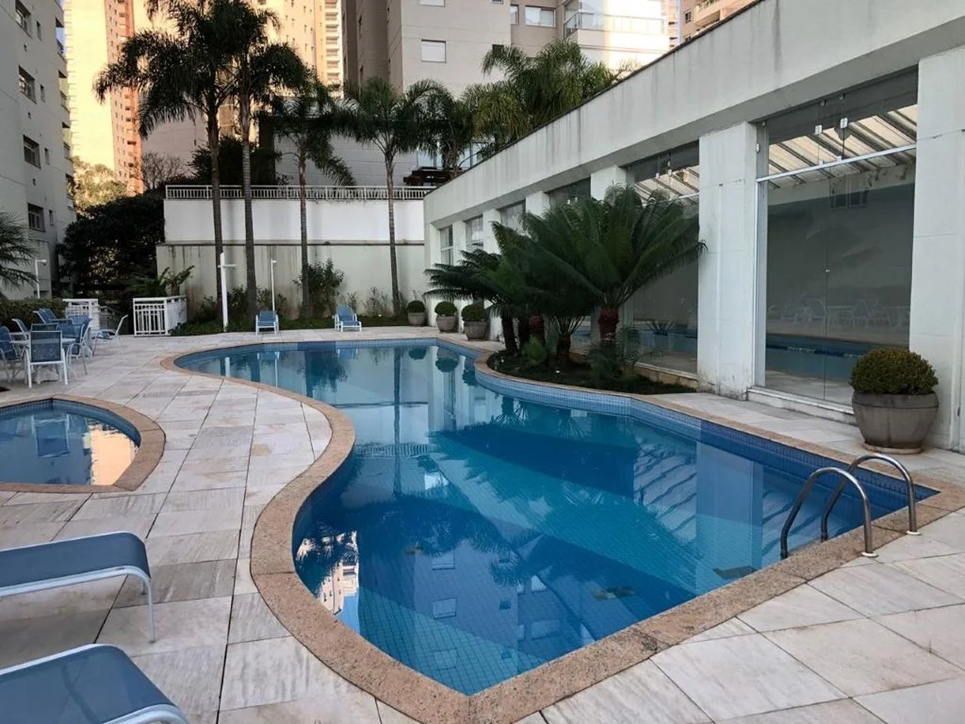 Apartamento à venda com 3 suítes em Vila Suzana, São Paulo, SP