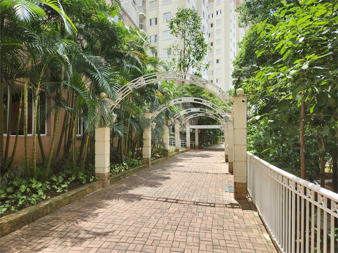 Apartamento à venda com 3 quartos, sendo 2 suítes, em Jardim Arpoador, São Paulo, SP