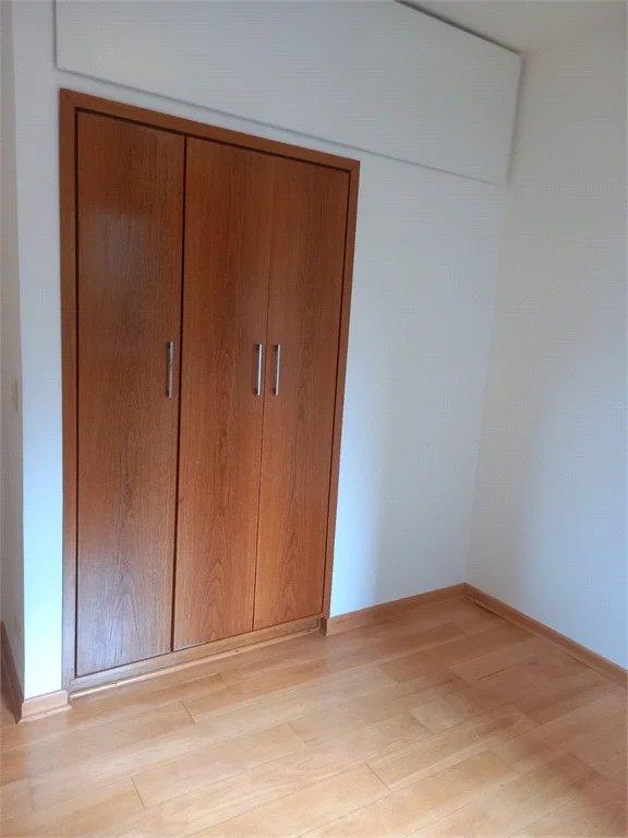 Apartamento à venda com 3 quartos, sendo 1 suíte, em Pinheiros, São Paulo, SP
