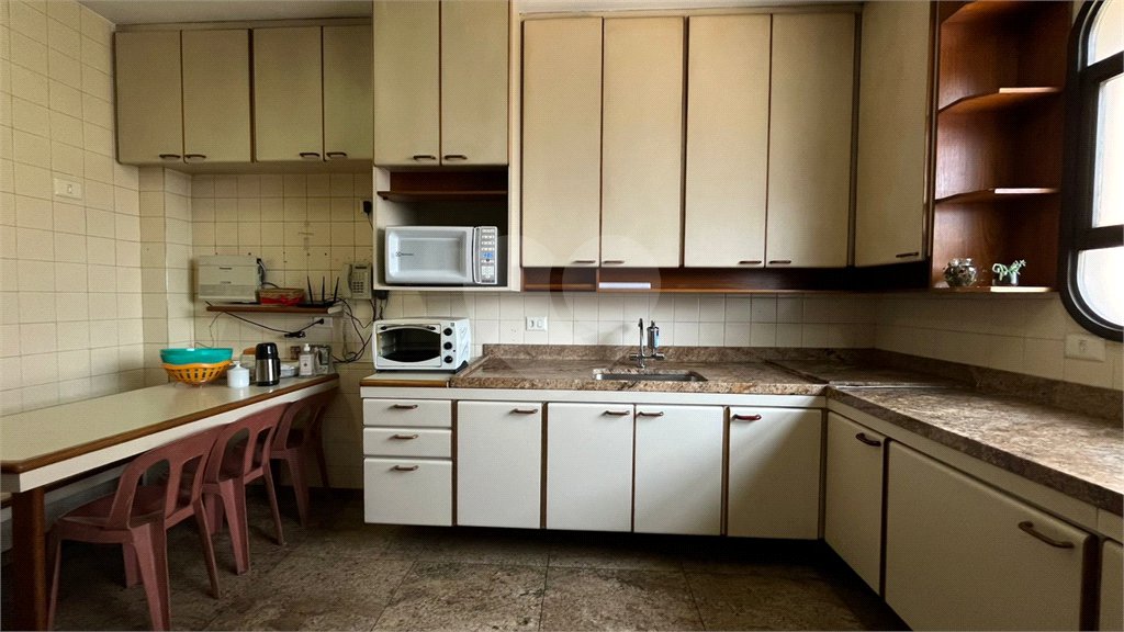 Apartamento à venda com 4 quartos, sendo 3 suítes, em Itaim Bibi, São Paulo, SP