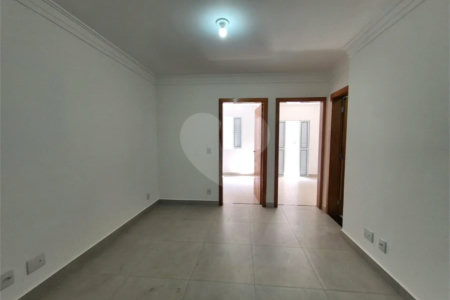 Apartamento à venda com 2 quartos em Vila Mangalot, São Paulo, SP