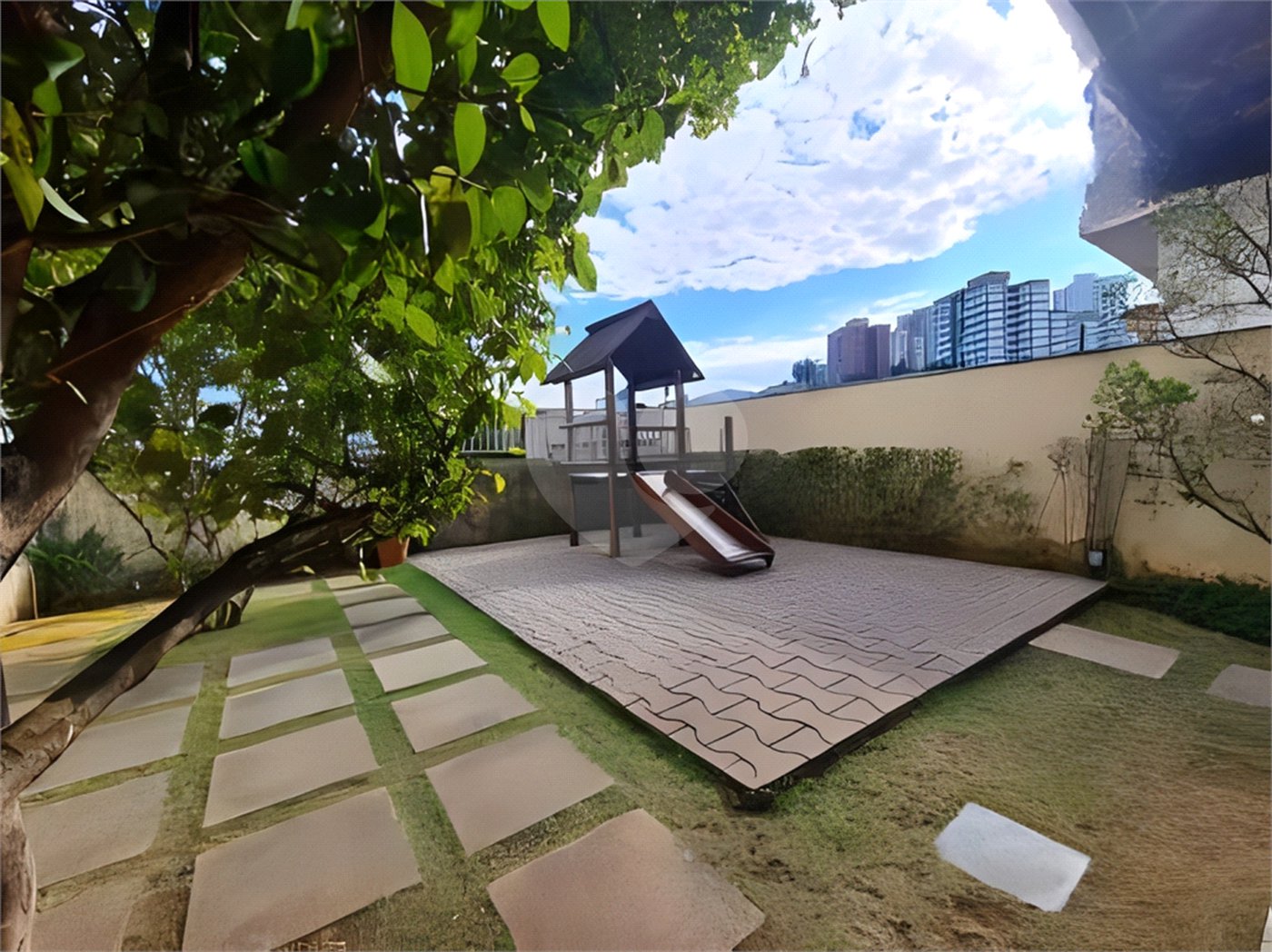 Apartamento à venda com 2 quartos em Vila Sônia, São Paulo, SP