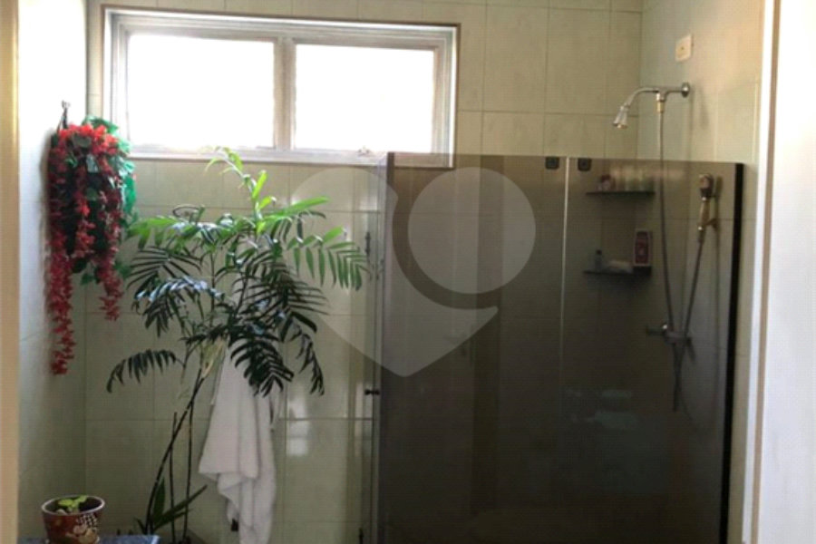 Sobrado à venda com 5 quartos, sendo 3 suítes, em Tremembé, São Paulo, SP