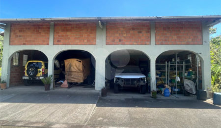 Chácara à venda com 5 quartos, sendo 2 suítes,  em Vila São Paulo, Mogi das Cruzes, SP