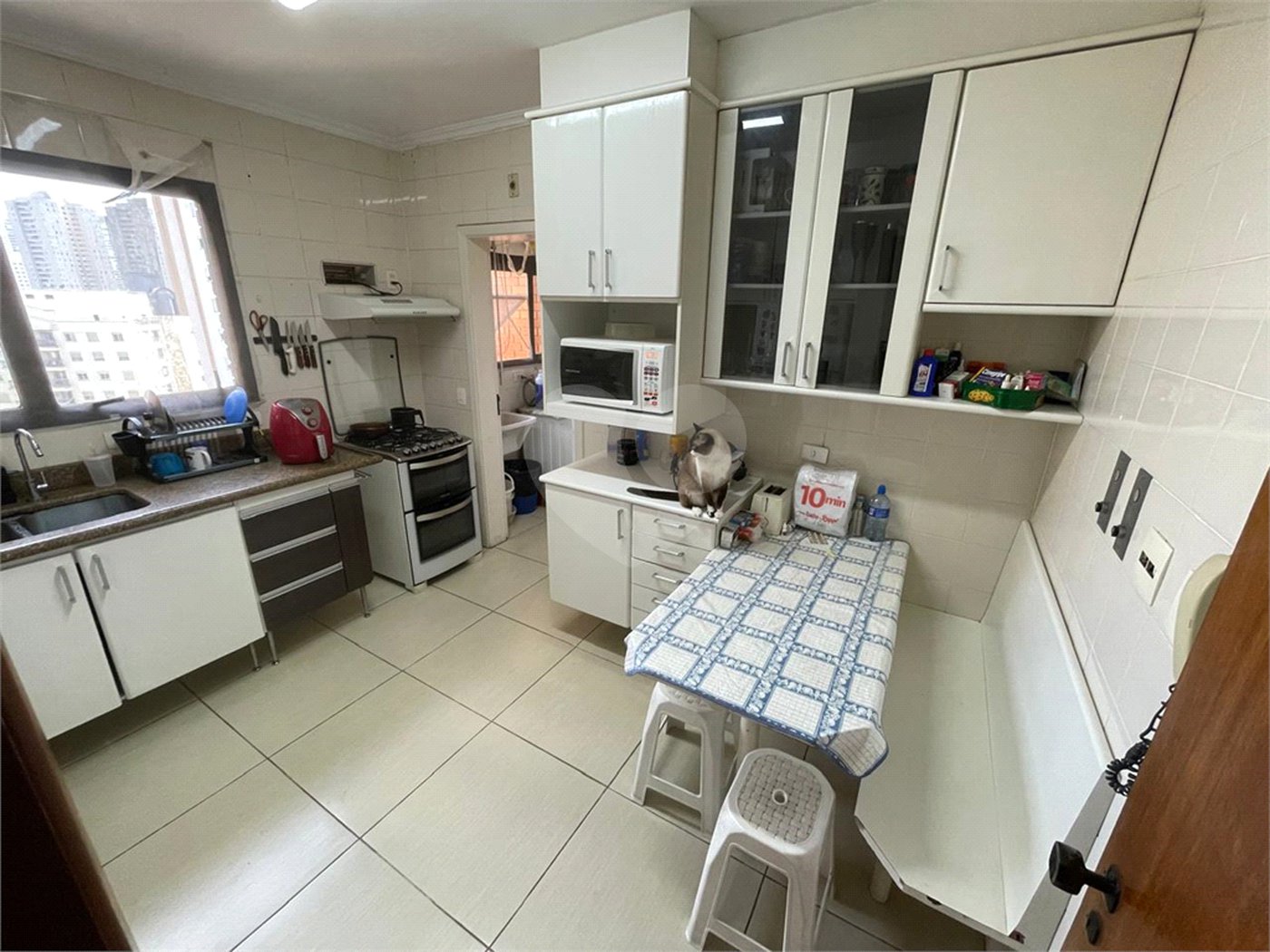 Apartamento à venda com 3 quartos, sendo 1 suíte, em Parque Bairro Morumbi, São Paulo, SP