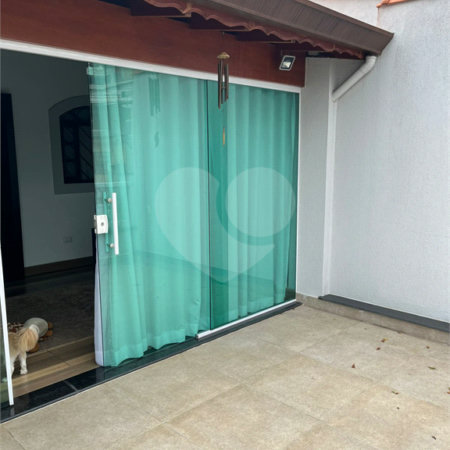 Sobrado à venda com 3 quartos, sendo 1 suíte, em Jardim Fernandes, São Paulo, SP