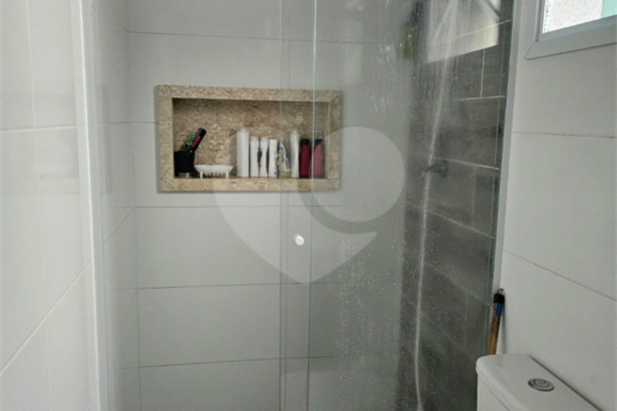 Casa à venda com 3 quartos, sendo 1 suíte, no condomínio Professora Romilde Nogueira de Sá, São Paulo - SP