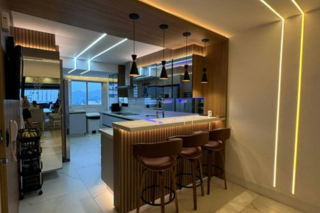 Apartamento com 3 dormitórios à venda, 200 m² por R$ 3.180.000,00 - Ponta da Praia - Santos/SP