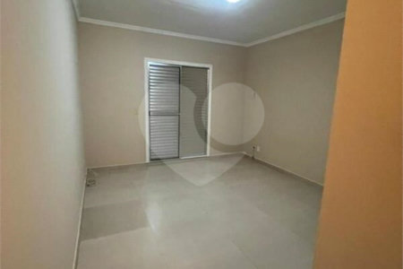 Sobrado à venda com 3 quartos, sendo 1 suíte, em Vila Piauí, São Paulo, SP