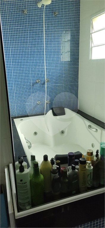Casa à venda com 3 quartos, sendo 2 suítes,  no condomínio Parque das Figueiras, Mogi das Cruzes - SP