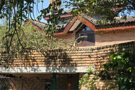 Casa à venda com 4 quartos, sendo 2 suítes, em Cidade São Francisco, São Paulo, SP