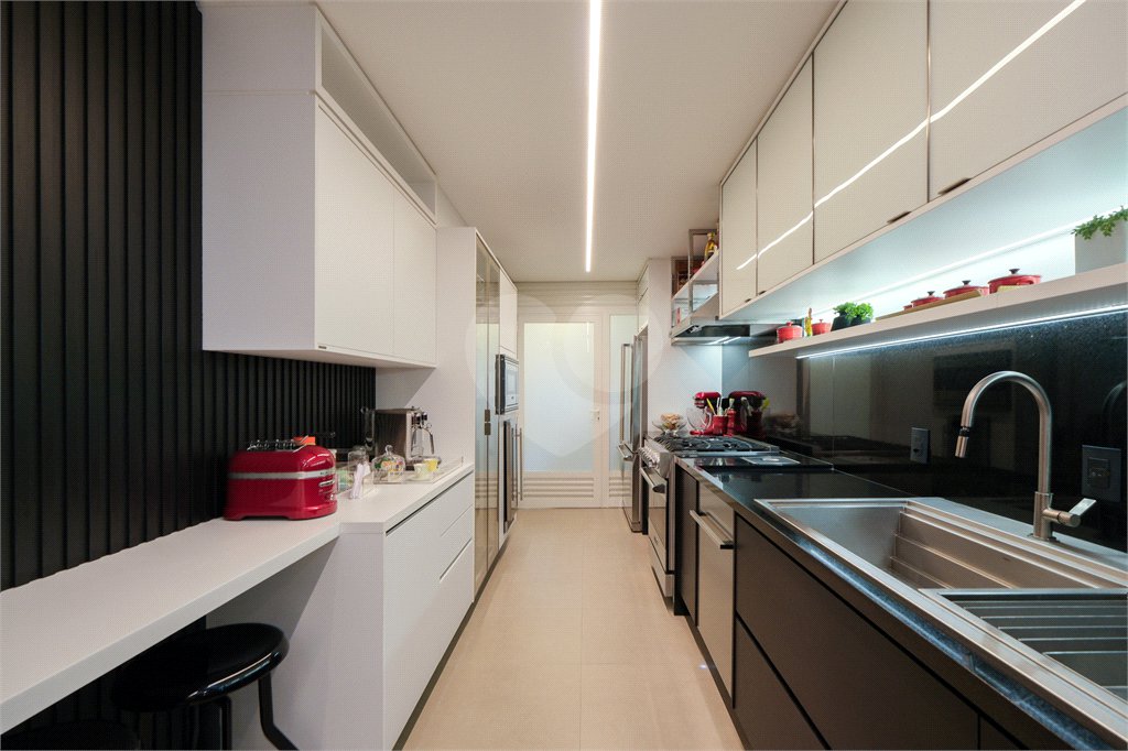 Apartamento à venda ou para alugar com 2 suítes em Jardim Paulistano, São Paulo, SP