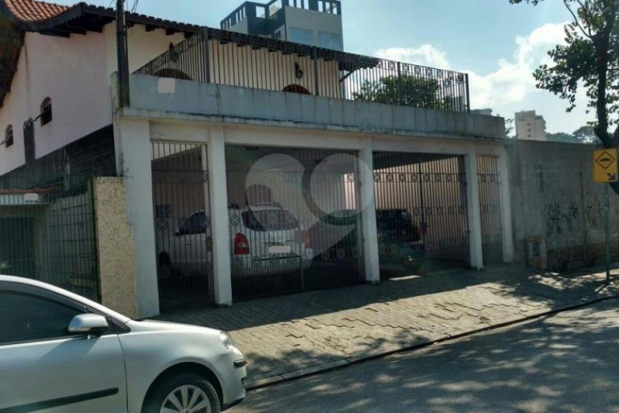 Sobrado à venda com 4 quartos, sendo 1 suíte, em Tucuruvi, São Paulo, SP