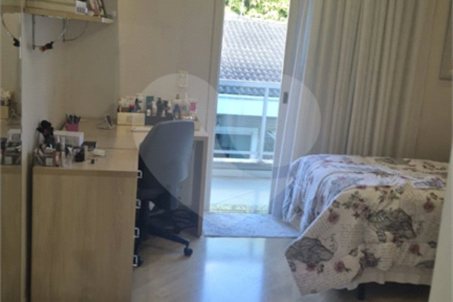 Sobrado à venda com 3 quartos, sendo 1 suíte, em Tremembé, São Paulo, SP