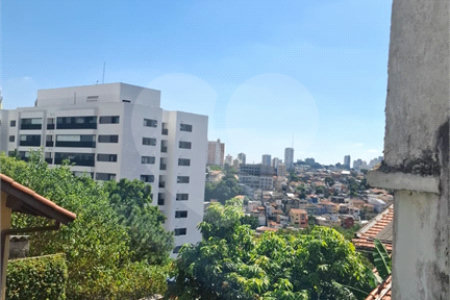 Sobrado à venda com 3 suítes em Vila Pompéia, São Paulo, SP