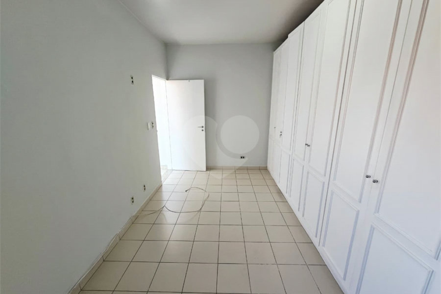 Sobrado à venda com 4 quartos, sendo 1 suíte, em Vila Guilherme, São Paulo, SP
