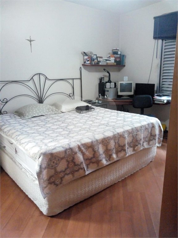 Casa Térrea à venda com 3 quartos, sendo 1 suíte,  em Jardim Prudência, São Paulo, SP