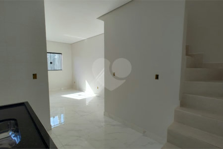 Casa de Vila à venda com 2 suítes em Wanel Ville, Sorocaba, SP