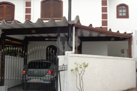 Casa à venda com 3 suítes no condomínio Dracena, São Paulo - SP