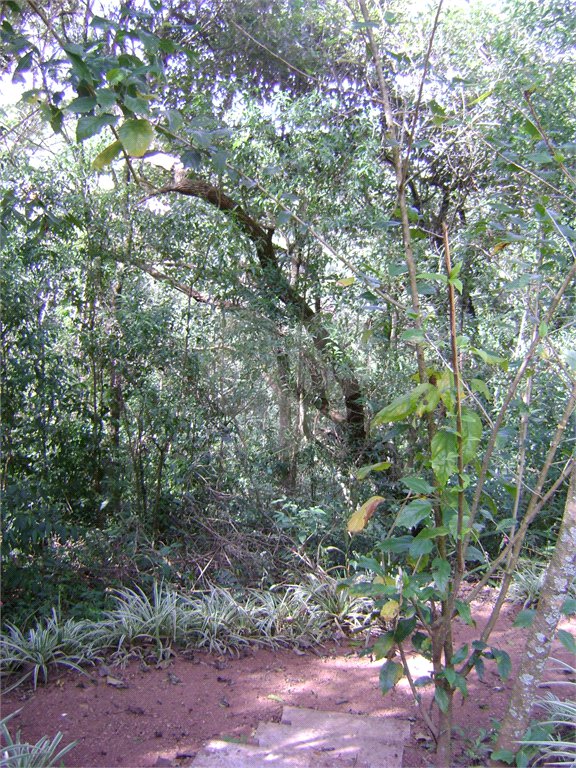 Chácara à venda com 2 quartos, sendo 1 suíte, no Centro, Araçariguama, SP