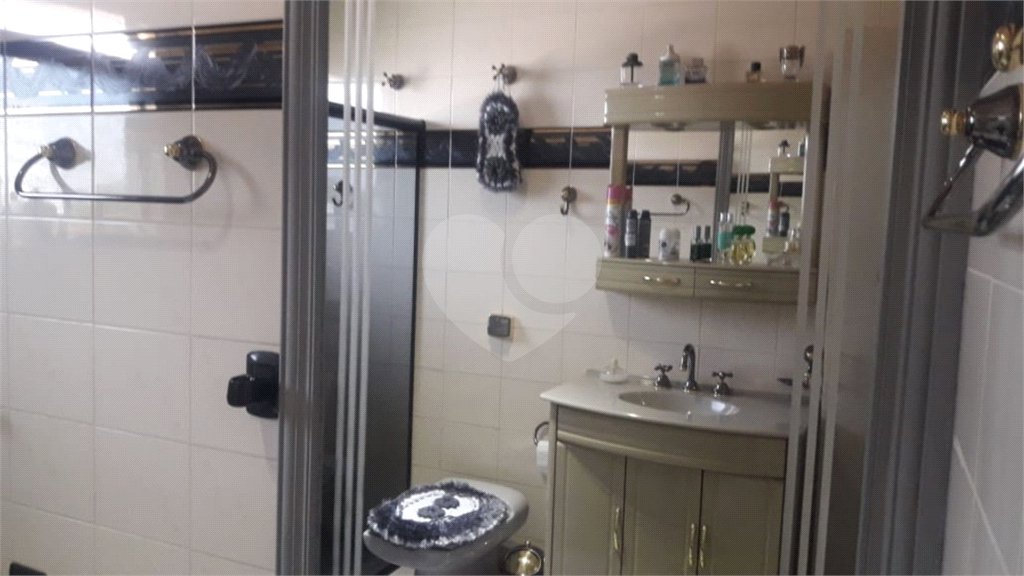 Sobrado à venda com 3 quartos, sendo 1 suíte, em Vila Milton, Guarulhos, SP