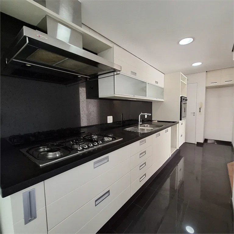 Apartamento à venda com 2 suítes em Pinheiros, São Paulo, SP