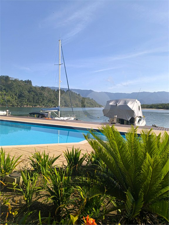 Apartamento à venda com 1 suíte em Ponta da Cruz, Angra dos Reis, RJ
