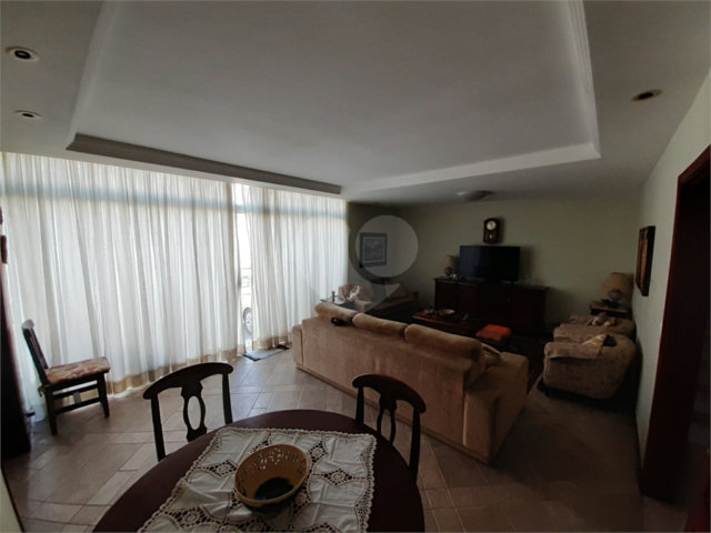 Sobrado à venda com 3 quartos, sendo 1 suíte,  em Indianópolis, São Paulo, SP