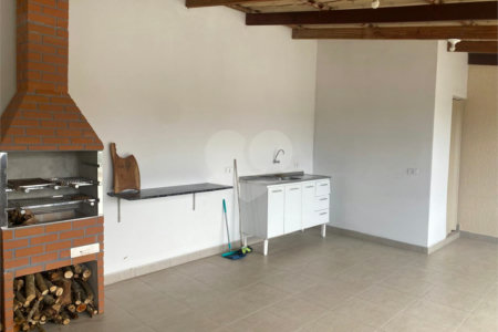Casa à venda com 3 quartos, sendo 1 suíte, no condomínio Terras de Santa Adelia, Vargem Grande Paulista - SP