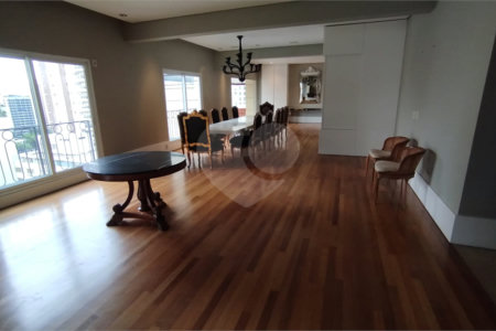 Á venda Apartamento Alto Padrão 5 suítes / 8 vagas 522m² Vila Nova Conceição